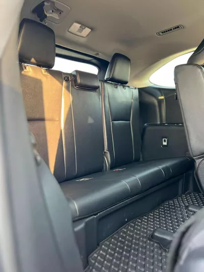 Toyota Highlander Xle 2020 Toyota Highlander Hybrid Full Option 2.5L V4 - Sunroof - Leather Seat - Rear Camera & Sensor --18