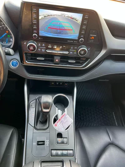 Toyota Highlander Xle 2020 Toyota Highlander Hybrid Full Option 2.5L V4 - Sunroof - Leather Seat - Rear Camera & Sensor --22