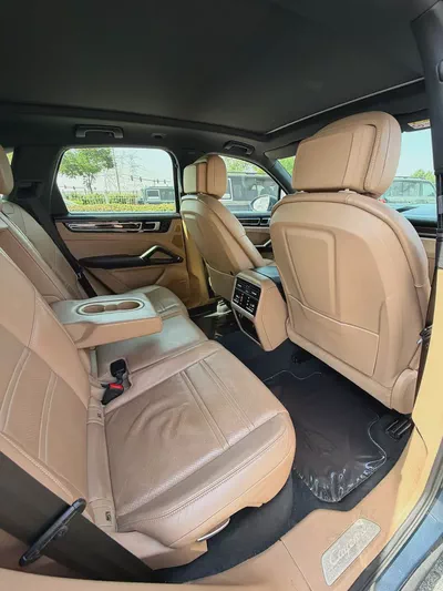 Porsche Cayenne S 2019 GCC Specs Full Service History Clean Car-14