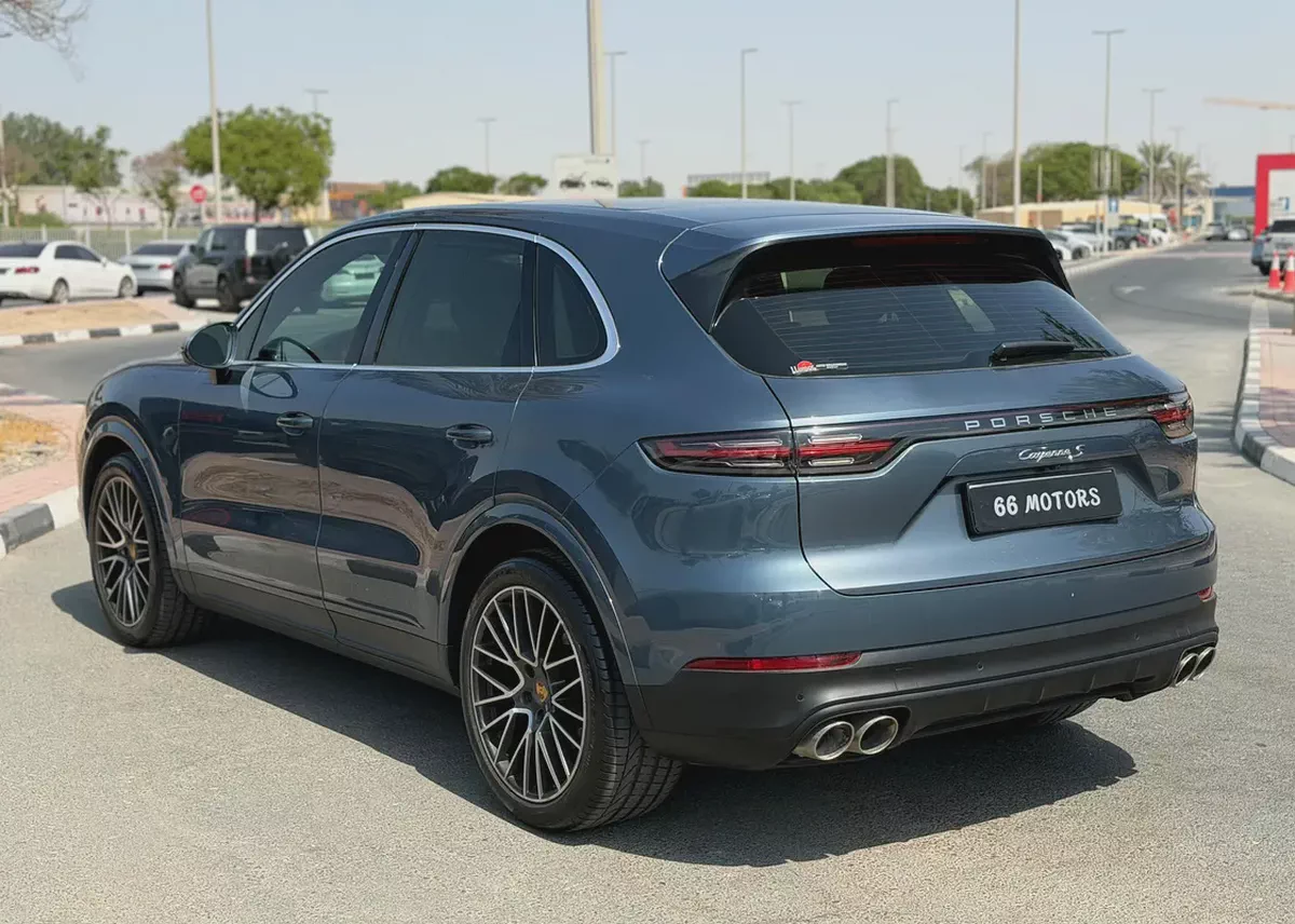 Porsche Cayenne S 2019 GCC Specs Full Service History Clean Car-3-3