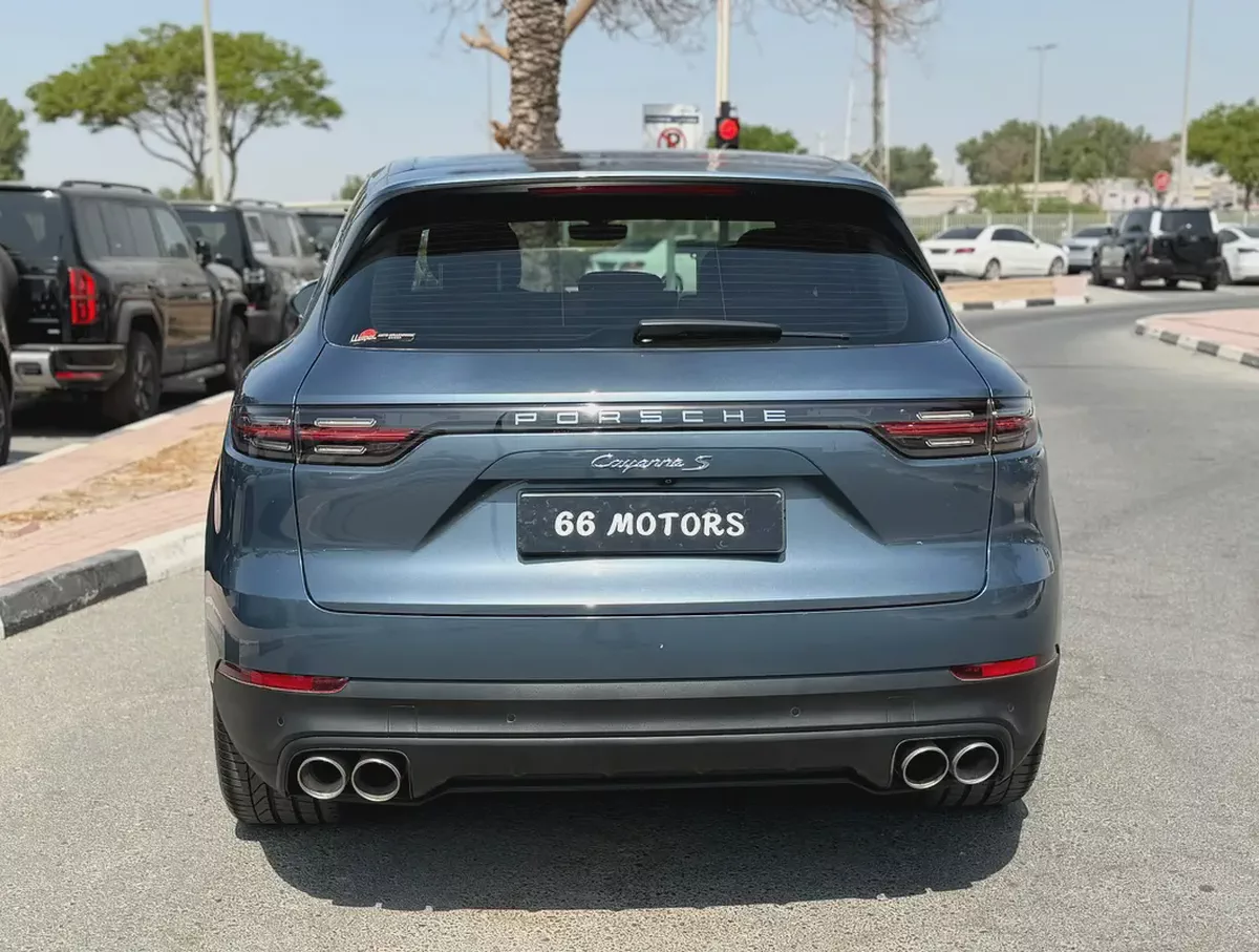 Porsche Cayenne S 2019 GCC Specs Full Service History Clean Car-5-5
