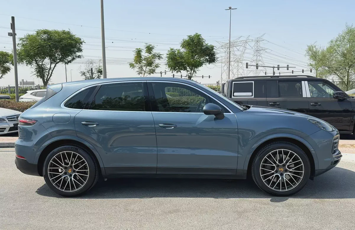 Porsche Cayenne S 2019 GCC Specs Full Service History Clean Car-6-6