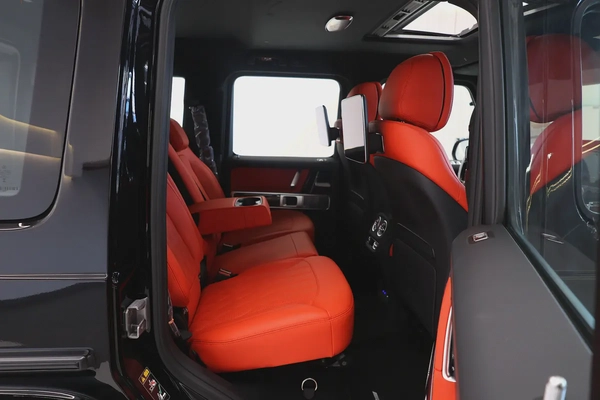 G63 AMG DOUBLE NIGHT PACKAGE - BRAND NEW - GCC SPECS - 5 YEARS UNDER WARRANTY / 150,000 KM - GGC
