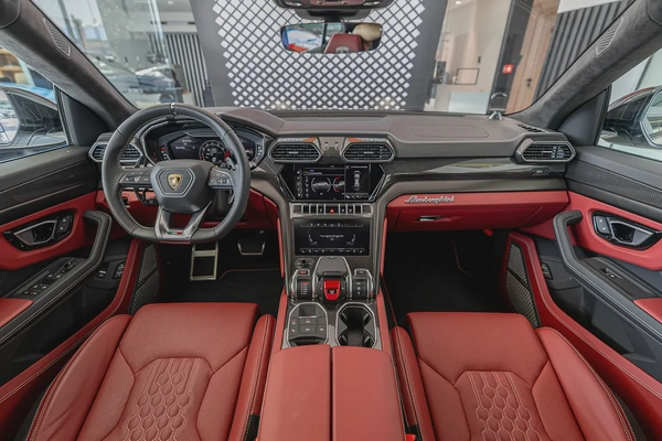 Lamborghini Urus S | Carbon Interior | Low Mileage 2024 (Warranty Available)