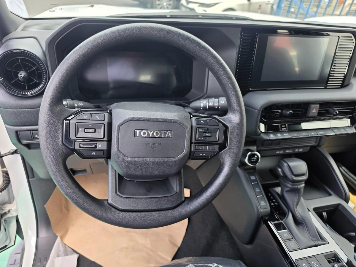 TOYOTA LAND CRUISER PRADO 2.4L TURBO PETROL 2026-2-2