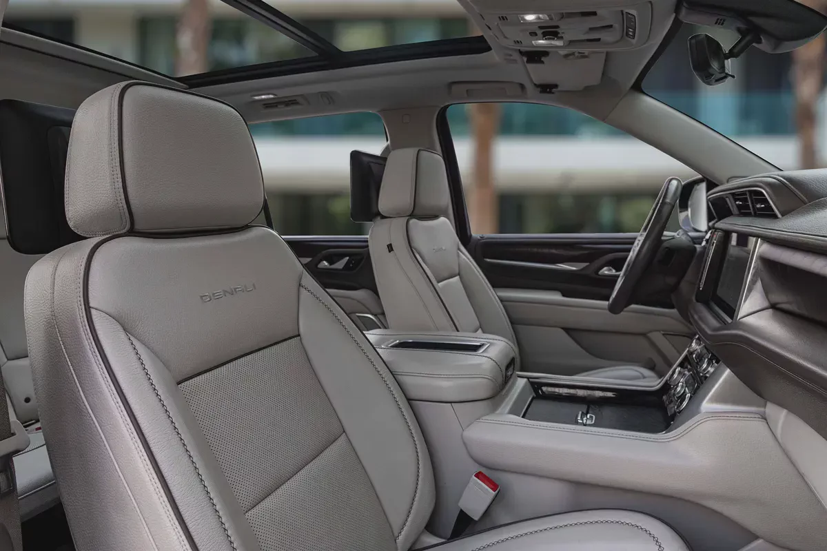 3,917 P.M |  Yukon Denali | 0% Downpayment | GMC WARRANTY/SERVICE!-10-10