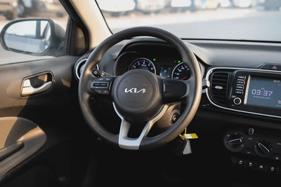 Kia Pegas 2025 GCC Specs | Brand New | Fuel Efficient Sedan-8