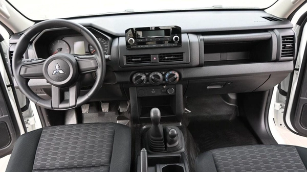Mitsubishi L200 Mitsubishi L200 2.4L Diesel MT MY2024