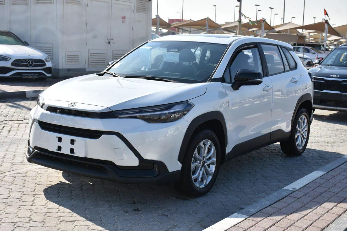 TOYOTA FRONT LANDER 2025 | WHITE LIKE-11-11