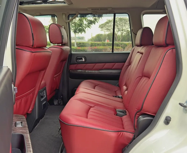 2024 Nissan Patrol Super Safari Al Ostoura, GCC Specifications
