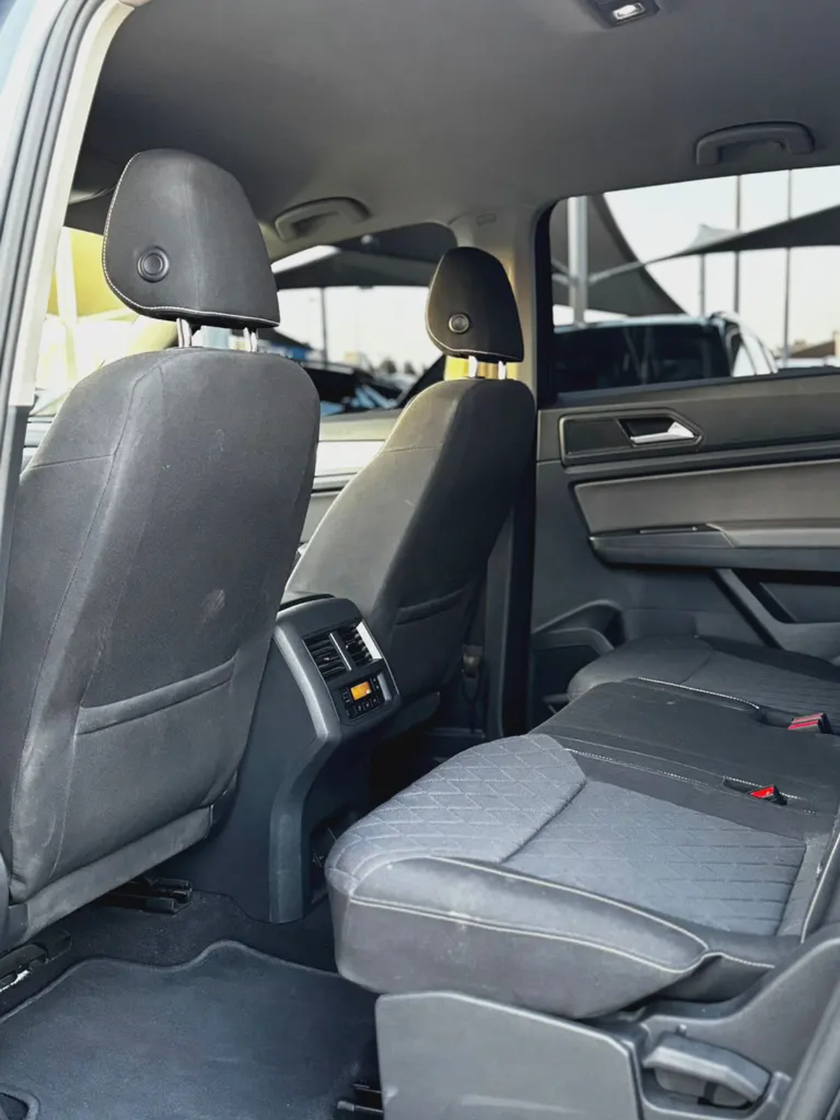 (2022) VOLKSWAGEN TERAMONT //GCC// LOW MILLAGE//ORIGINAL PAINT//EXCELLENT CONDITION//-16-16