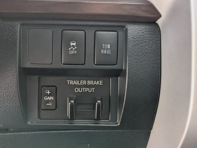 Toyota Tundra CrewMax Limited 2019 | 5.7L i-Force V8 | Full Size Luxury Pickup-17