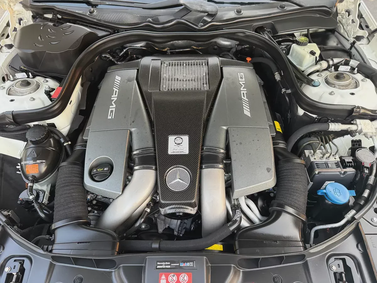 MERCEDES CLS 63 AMG - 2012 - 90,000 kms - JAPANESE SPEC-11-11