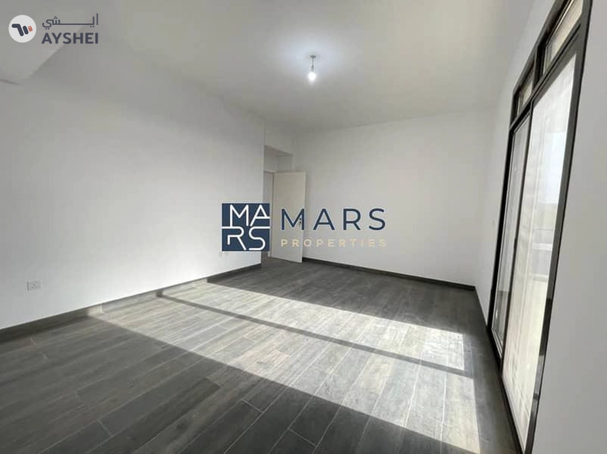 🌟 Luxurious 5-Bedroom Signature Villa for Sale in Nasma Residence