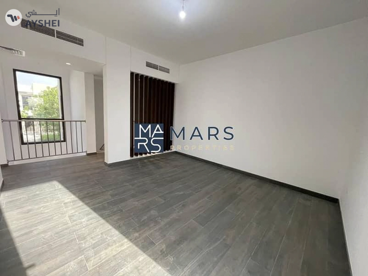 🌟 Luxurious 5-Bedroom Signature Villa for Sale in Nasma Residence