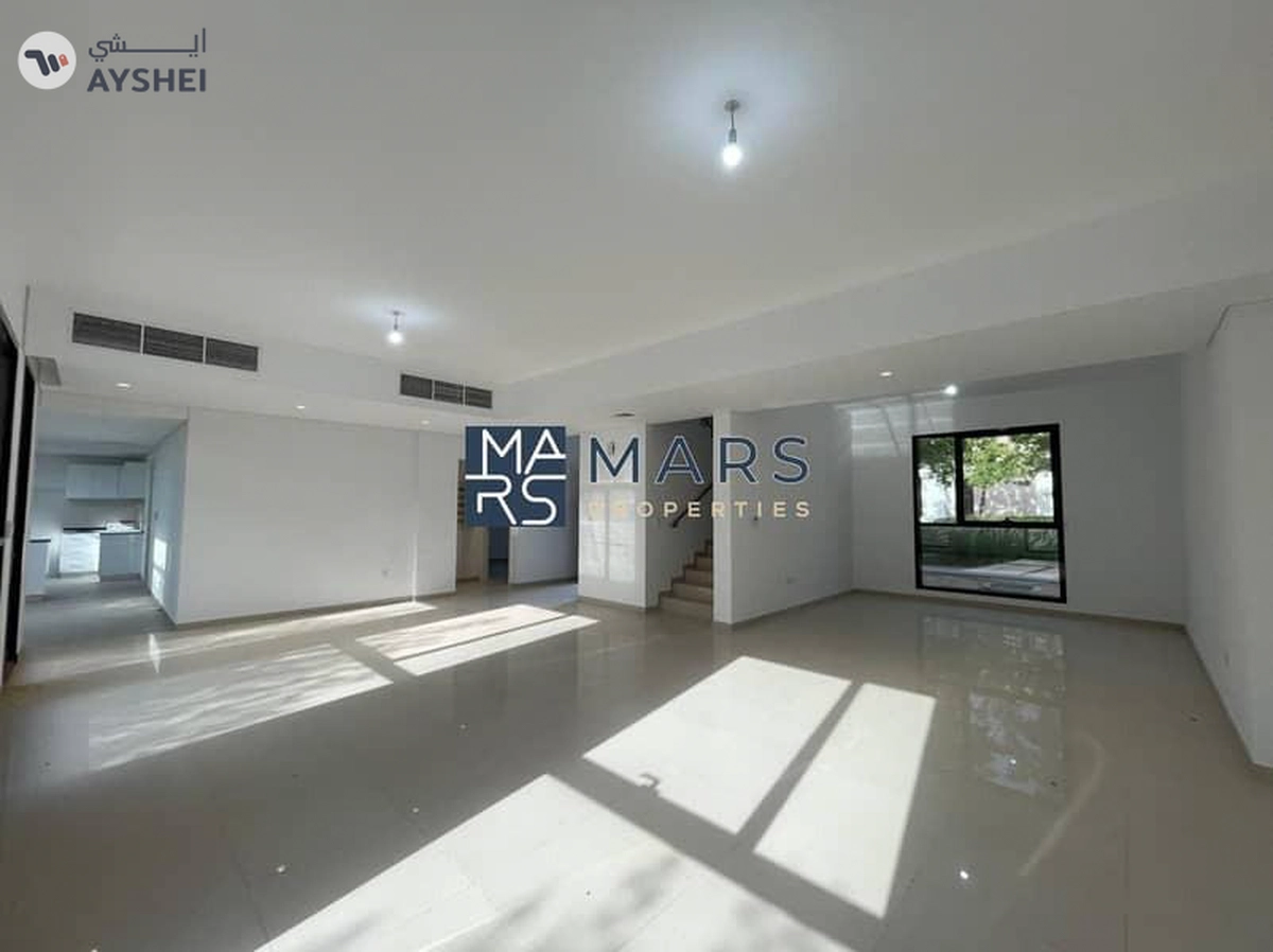 🌟 Luxurious 5-Bedroom Signature Villa for Sale in Nasma Residence