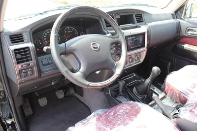 Nissan Patrol SUPER SAFARI Manual Gear |Brand New | Under Official Dealer Warranty | Full Option-5