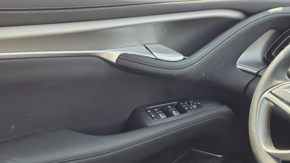 BYD Sealion 7 Performance EV (Grey)-10-10