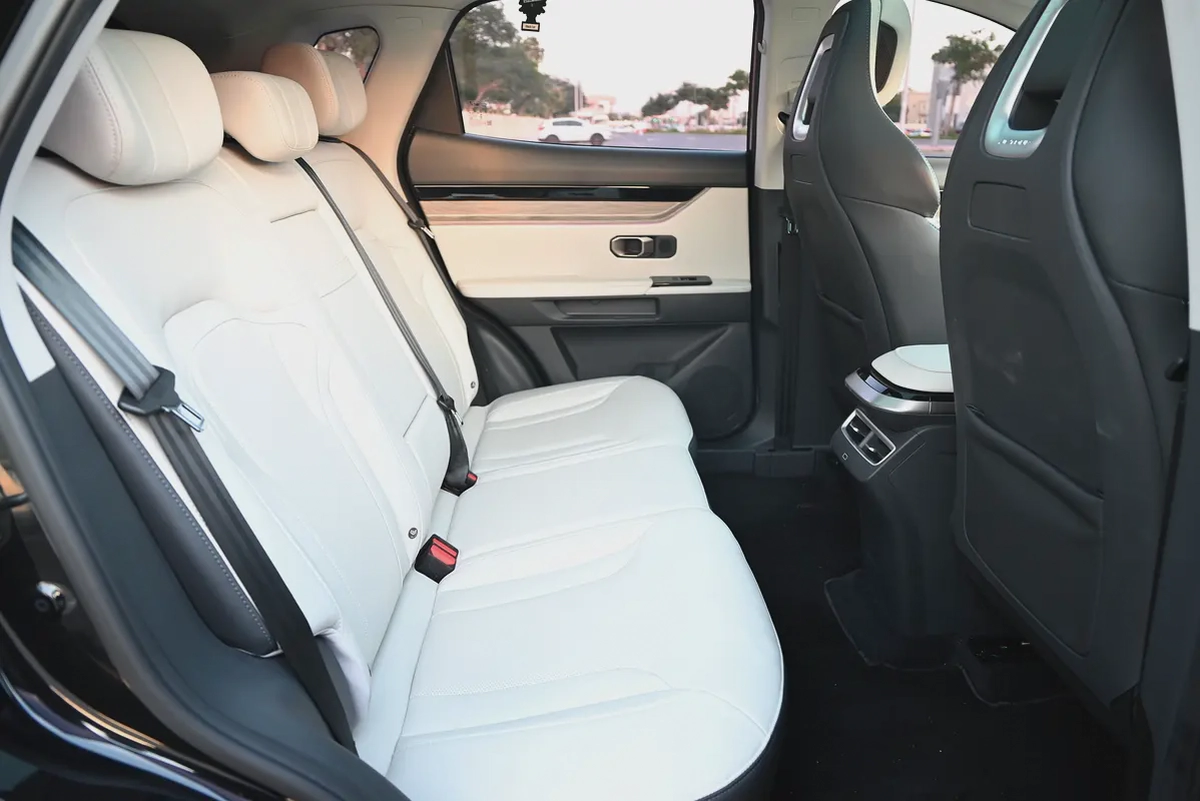 0% DP - AGENCY MAINTAINED - GCC SPECS - JETOUR DASHING 1.6TC LUXURY - LOW MILEAGE