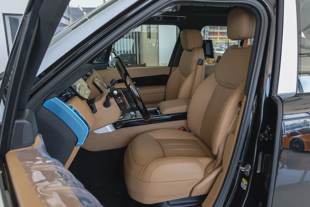 Range Rover Vogue | HSE P530 | Black Edition | GCC Specs | 2026  | ( EXPORT)-10-10