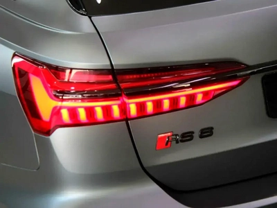 2024 - Audi RS6 Avant TFSI Quattro - V8-10
