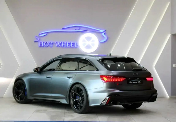 2024 - Audi RS6 Avant TFSI Quattro - V8