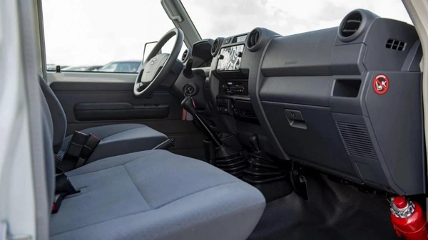 Toyota Land Cruiser LAND CRUISER HARDTOP 3DOOR 4.5L V8