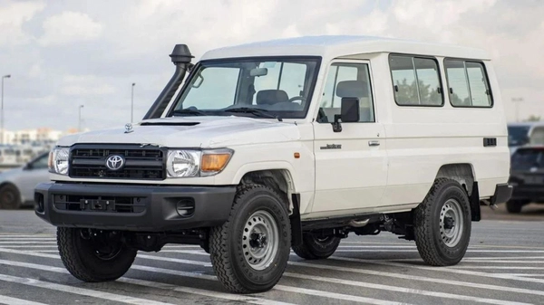 Toyota Land Cruiser LAND CRUISER HARDTOP 3DOOR 4.5L V8