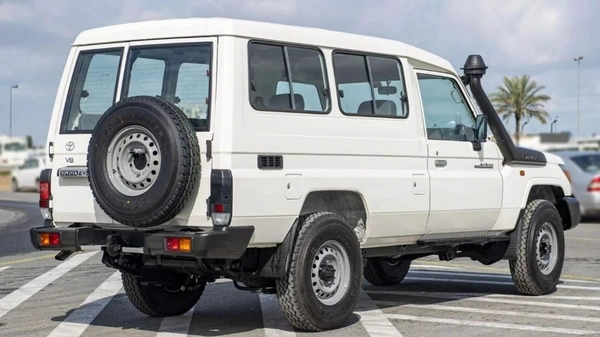 Toyota Land Cruiser LAND CRUISER HARDTOP 3DOOR 4.5L V8