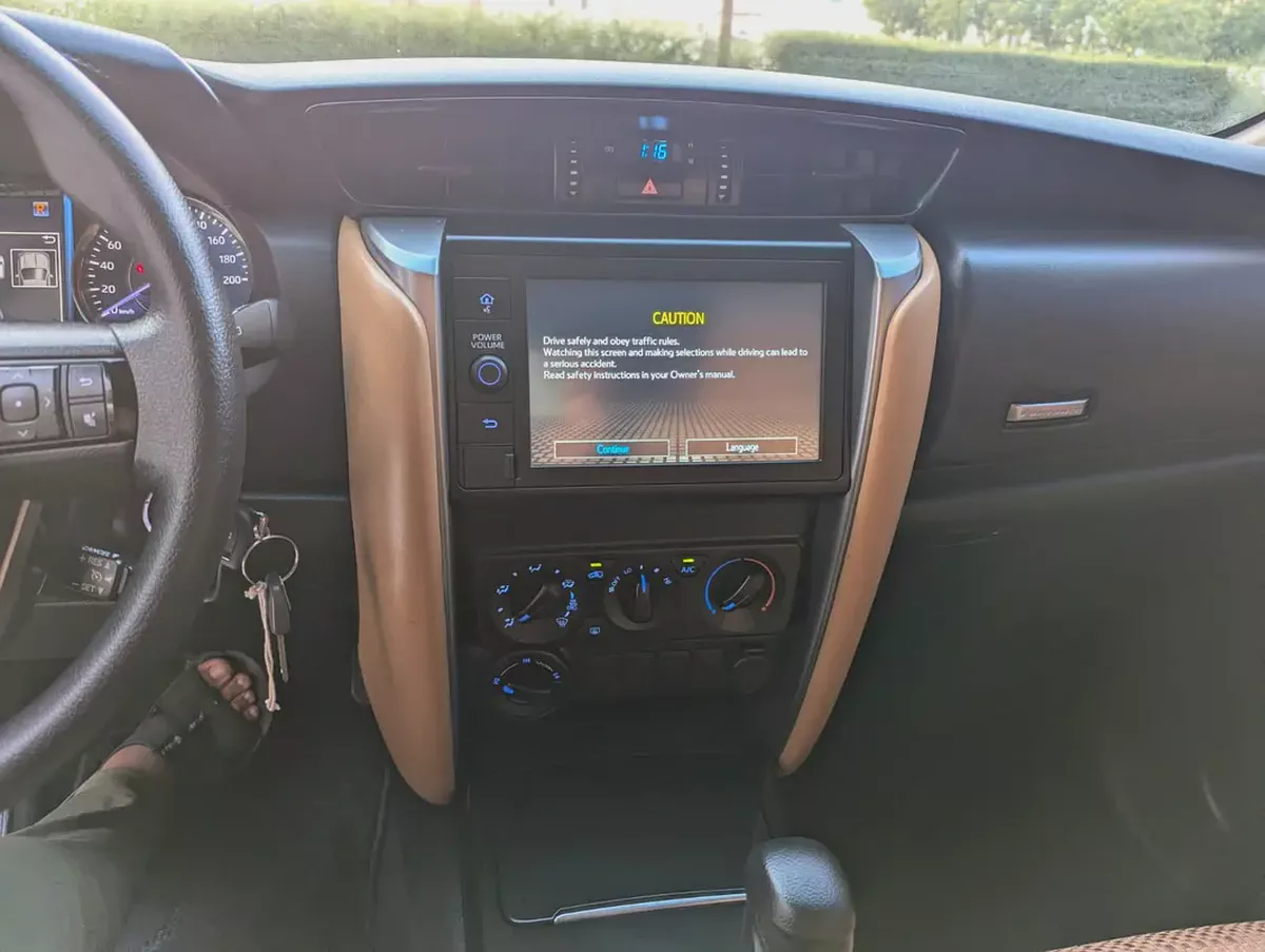 Toyota Fortuner 2023 4X4 V4 2.7L Excellent Condition-16-16