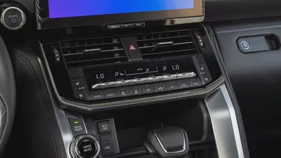 Toyota Land Cruiser VXR 3.5L 2026 GCC Specs For Export-9