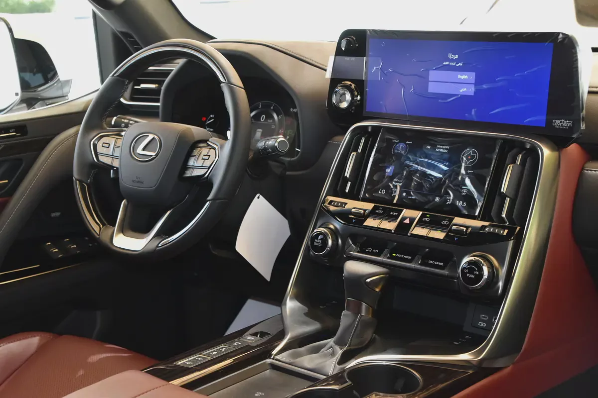 Lexus LX 600 Signature 2023 | GCC Specs | Full Option l AlFuttaim Warranty-9-9