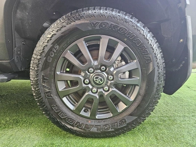 Toyota Prado PRADO DIESEL/ GCC LOW MILEAGE/ NON ACCIDENT-13