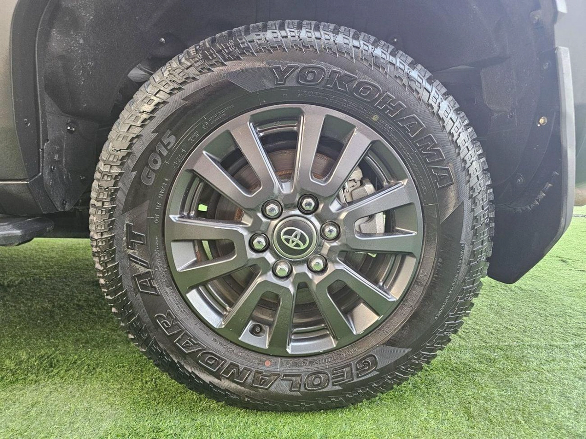 Toyota Prado PRADO DIESEL/ GCC LOW MILEAGE/ NON ACCIDENT-13-0