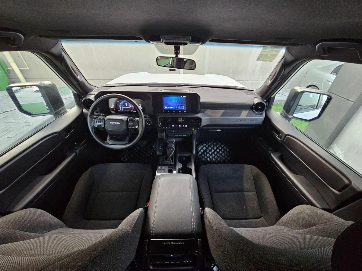 Toyota Prado PRADO DIESEL/ GCC LOW MILEAGE/ NON ACCIDENT-17-0