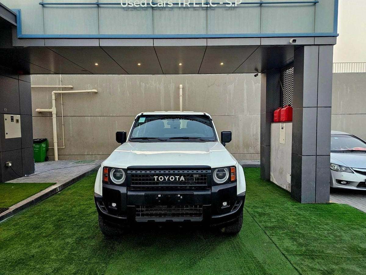 Toyota Prado PRADO DIESEL/ GCC LOW MILEAGE/ NON ACCIDENT-1-0