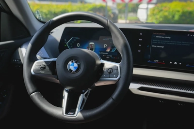 BMW 225L 2025!! BRAND NEW CAR!! MENTIONED PRICE IS FOR EXPORT ONLY-3