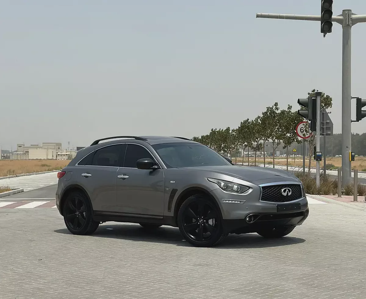 Infiniti QX70 S 2014 | GCC Specs | V6 3.7L | Well Maintained