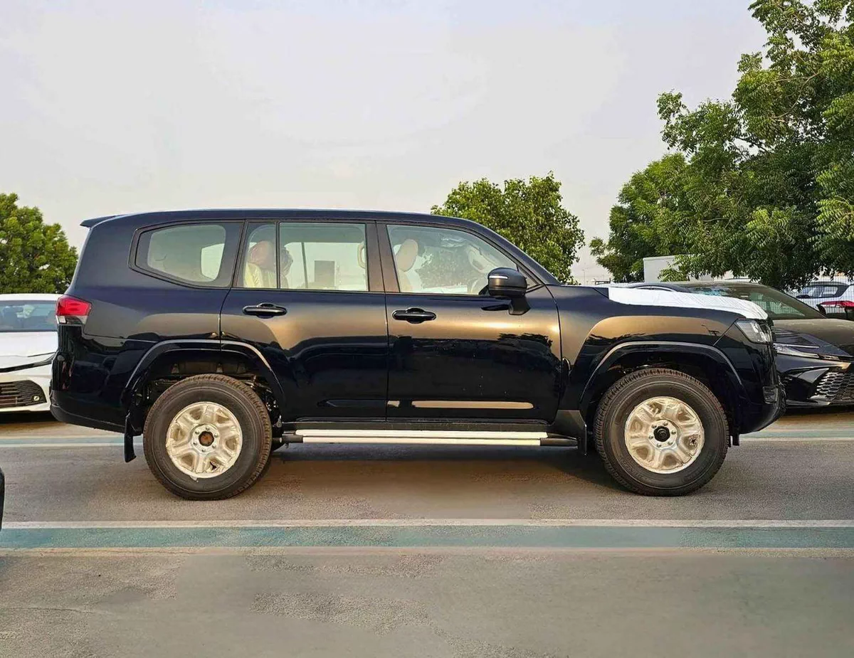 Toyota Land Cruiser GXR GX E1 / TWIN TURBO / 3.3L DIESEL A/T  (CODE#GX E1)-1-0