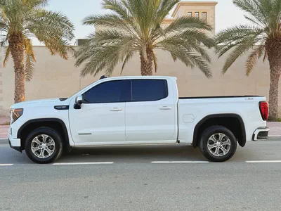2024 GMC Sierra Elevation 5.3L GCC Specs-Free service history with warranty-1