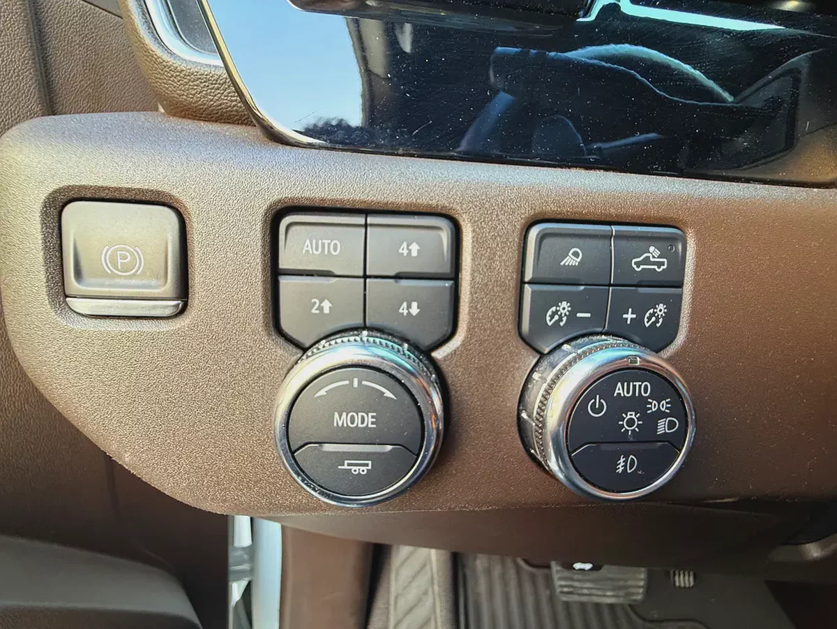 2024 GMC Sierra Elevation 5.3L GCC Specs-Free service history with warranty-15-15