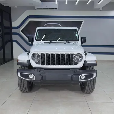 2025 Jeep Wrangler Sahara V6-1