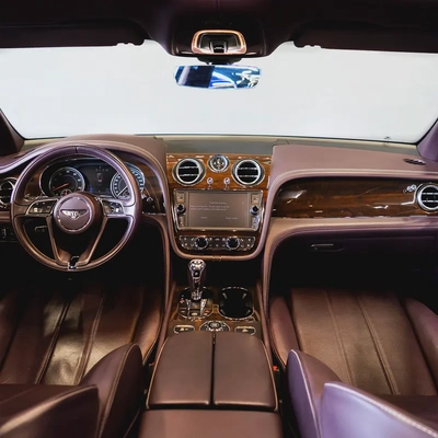 AED 4,982 P.M • 0% Downpayment • Bentley Bentayga • 1 Year Warranty-10