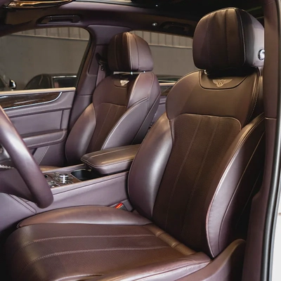 AED 4,982 P.M • 0% Downpayment • Bentley Bentayga • 1 Year Warranty-12