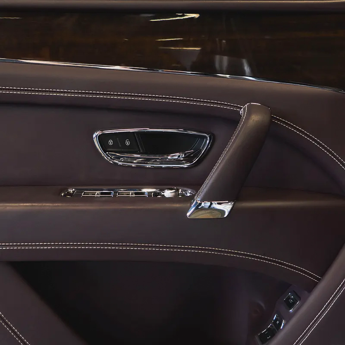 AED 4,982 P.M • 0% Downpayment • Bentley Bentayga • 1 Year Warranty-6-6