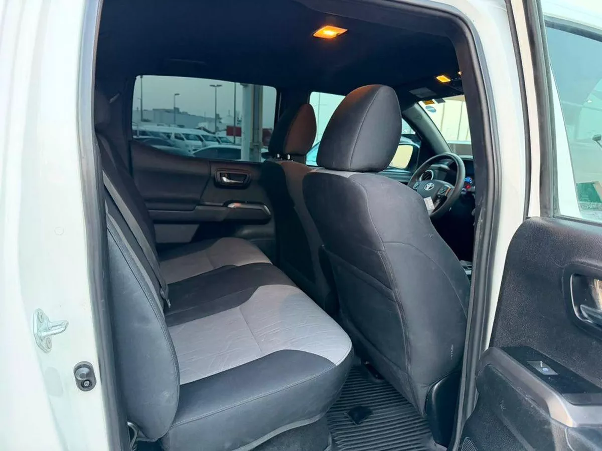 For sale Toyota Tacoma III, 3.5 l, 2023 in UAE, Sharjah-1-1