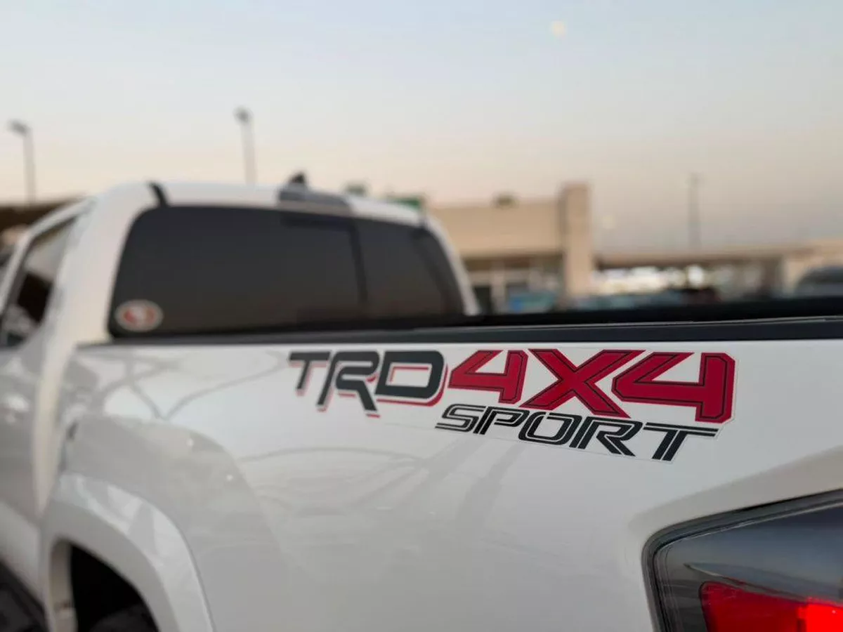 For sale Toyota Tacoma III, 3.5 l, 2023 in UAE, Sharjah-7-7