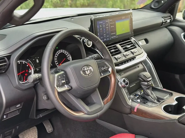 Toyota Land Cruiser VXR