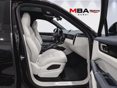 2022 | Porsche Cayenne | Low Mileage | 2 Keys | Immaculate condtion-8