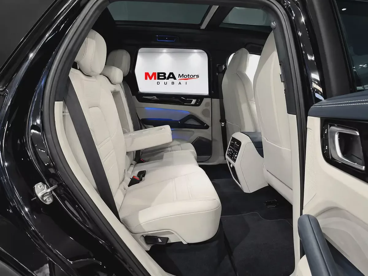 2022 | Porsche Cayenne | Low Mileage | 2 Keys | Immaculate condtion-11-11
